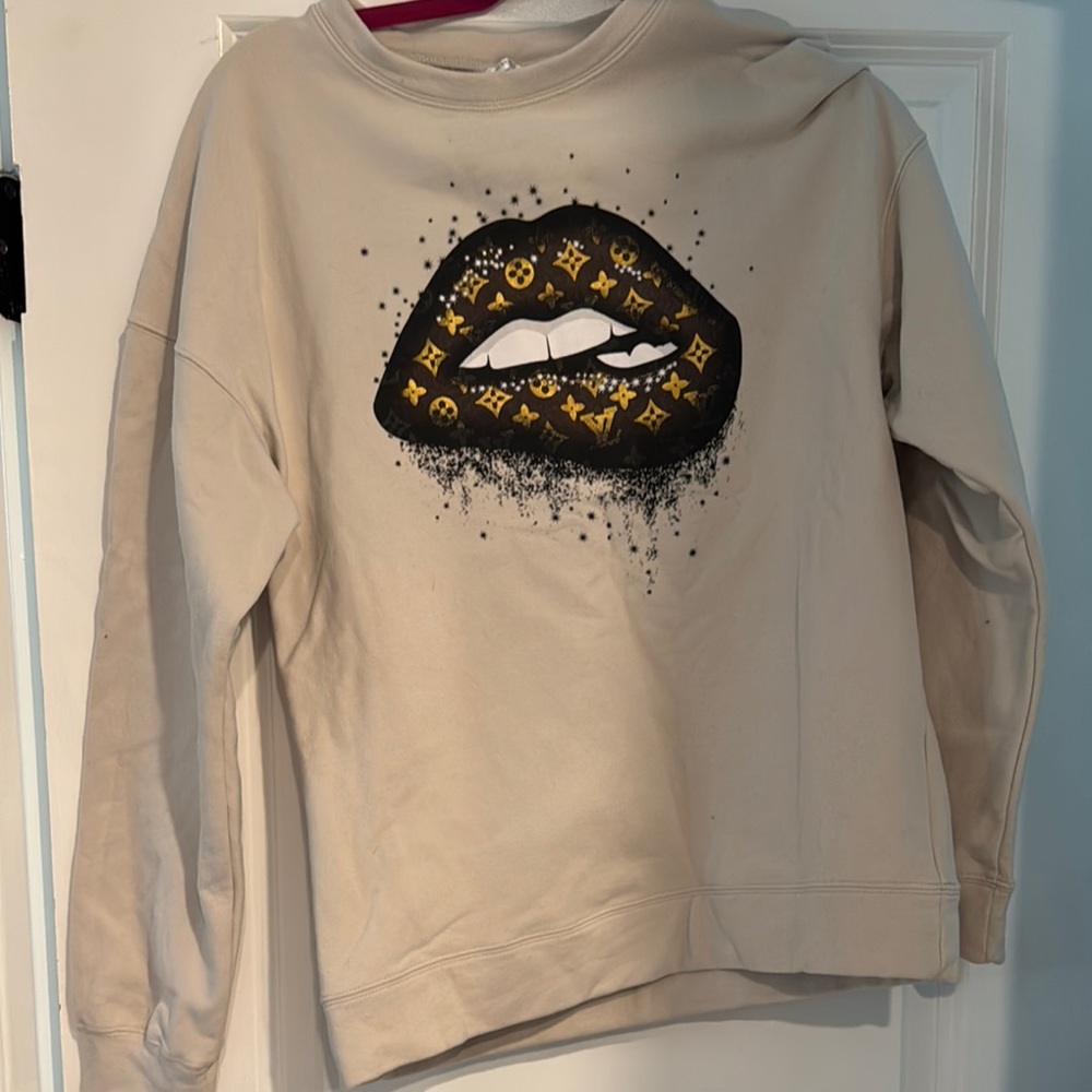 Beige Sweatshirt with Graphic Lip Design